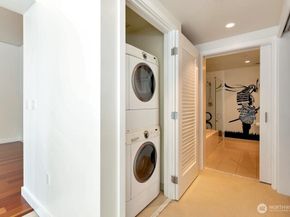 909 5th Ave 502, Seattle WA 98104
