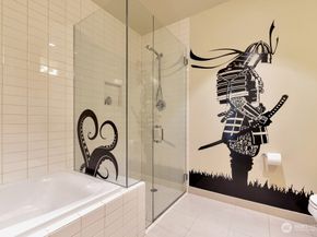909 5th Ave 502, Seattle WA 98104