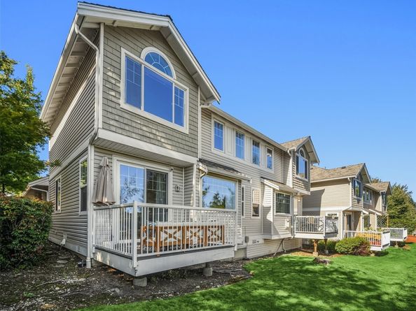 13021 NE 182nd Place B, Bothell WA 98011