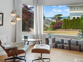 1604 28th Avenue W, Seattle WA 98199