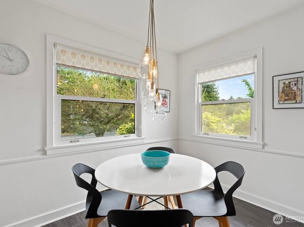 1604 28th Avenue W, Seattle WA 98199