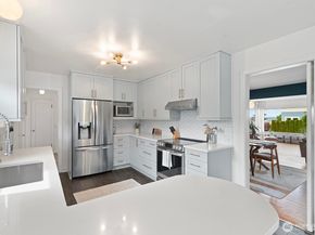 1604 28th Avenue W, Seattle WA 98199