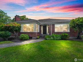 1604 28th Avenue W, Seattle WA 98199