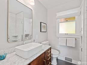 1604 28th Avenue W, Seattle WA 98199
