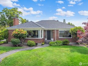 1604 28th Avenue W, Seattle WA 98199