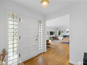 1604 28th Avenue W, Seattle WA 98199