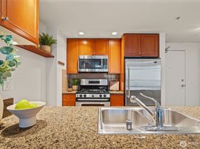 1420 Terry Avenue 201, Seattle WA 98101