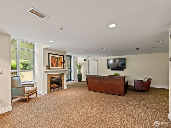 1420 Terry Avenue 201, Seattle WA 98101