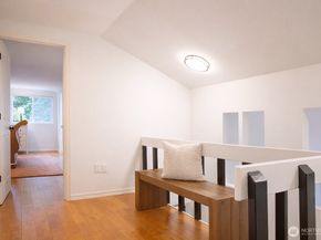 10761 Bill Point Crest NE, Bainbridge Island WA 98110