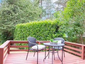 10761 Bill Point Crest NE, Bainbridge Island WA 98110