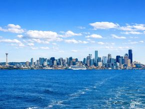 10761 Bill Point Crest NE, Bainbridge Island WA 98110