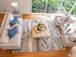 10761 Bill Point Crest NE, Bainbridge Island WA 98110