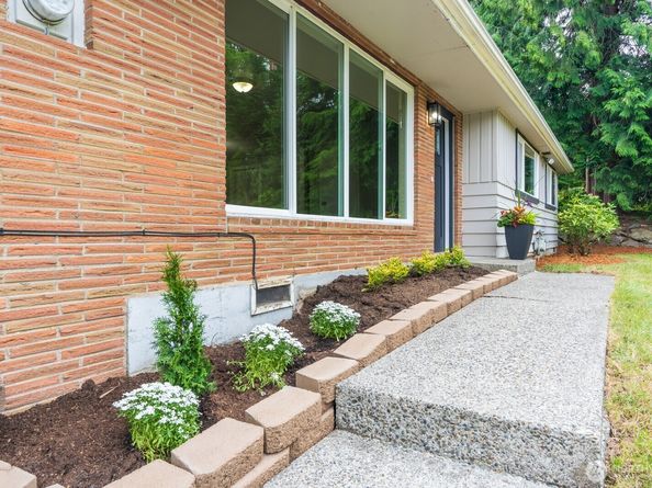 4638 148th Avenue SE, Bellevue WA 98006