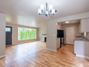 4638 148th Avenue SE, Bellevue WA 98006