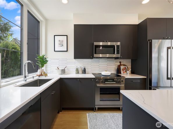 1307 31st Avenue S, Seattle WA 98144