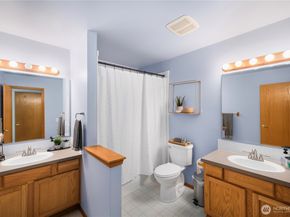 418 17th Street SE 5C, Auburn WA 98002