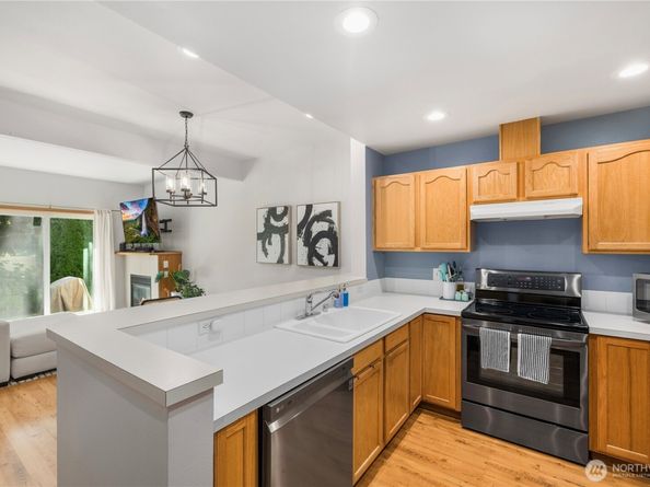 418 17th Street SE 5C, Auburn WA 98002