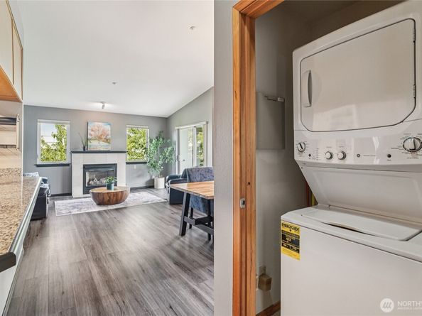 1707 NW 59th Street 302, Seattle WA 98107