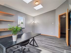 1707 NW 59th Street 302, Seattle WA 98107