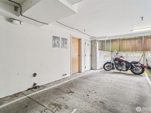 1707 NW 59th Street 302, Seattle WA 98107