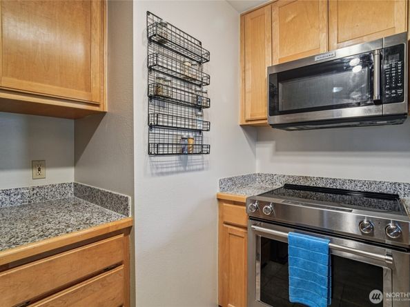 1707 NW 59th Street 302, Seattle WA 98107