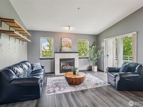 1707 NW 59th Street 302, Seattle WA 98107