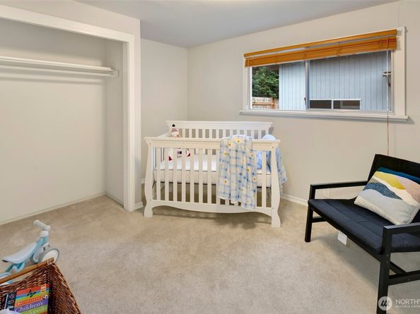 321 6th Avenue S, Kirkland WA 98033