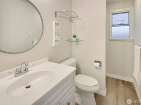 321 6th Avenue S, Kirkland WA 98033