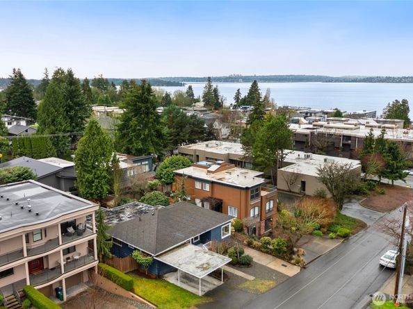 321 6th Avenue S, Kirkland WA 98033