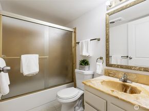 3710 25th Place W 401, Seattle WA 98199
