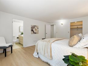 3710 25th Place W 401, Seattle WA 98199