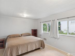 2115 N 147th Street, Shoreline WA 98133