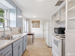 2115 N 147th Street, Shoreline WA 98133