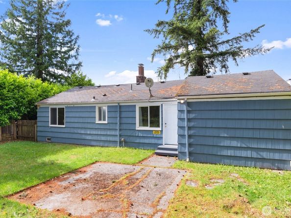 2115 N 147th Street, Shoreline WA 98133