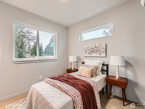 11825 59th Avenue S C, Seattle WA 98178