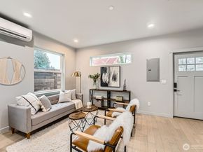 11825 59th Avenue S C, Seattle WA 98178