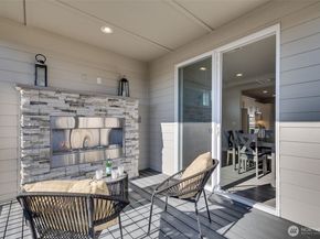 18517 1st Avenue SE, Bothell WA 98012