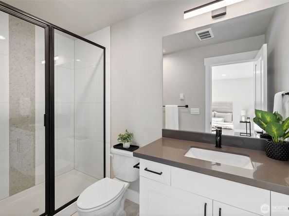 18517 1st Avenue SE, Bothell WA 98012