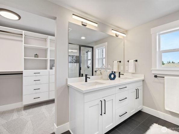 18517 1st Avenue SE, Bothell WA 98012