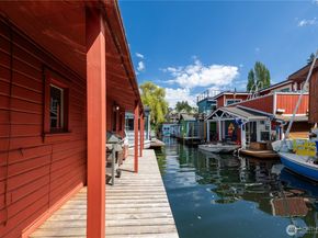 2035 Fairview Avenue E D, Seattle WA 98102