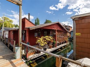 2035 Fairview Avenue E D, Seattle WA 98102
