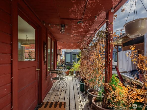 2035 Fairview Avenue E D, Seattle WA 98102