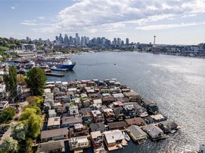 2035 Fairview Avenue E D, Seattle WA 98102