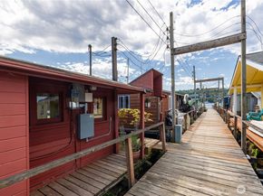 2035 Fairview Avenue E D, Seattle WA 98102