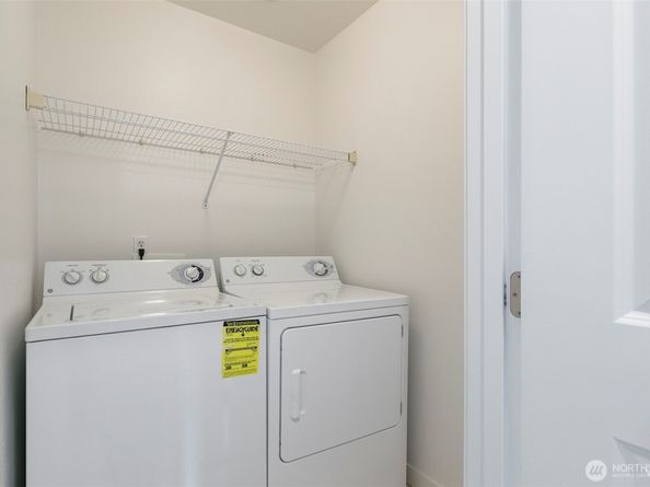 3915 243rd Place SE K204, Bothell WA 98021