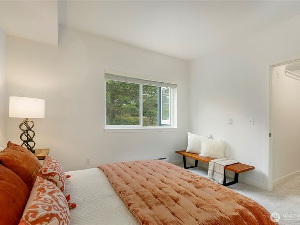 3915 243rd Place SE K204, Bothell WA 98021