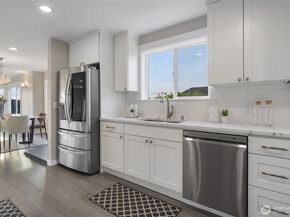 420 Renton Avenue S, Renton WA 98057