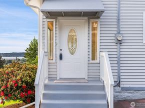 420 Renton Avenue S, Renton WA 98057