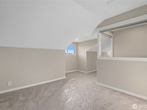 420 Renton Avenue S, Renton WA 98057