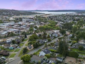 420 Renton Avenue S, Renton WA 98057